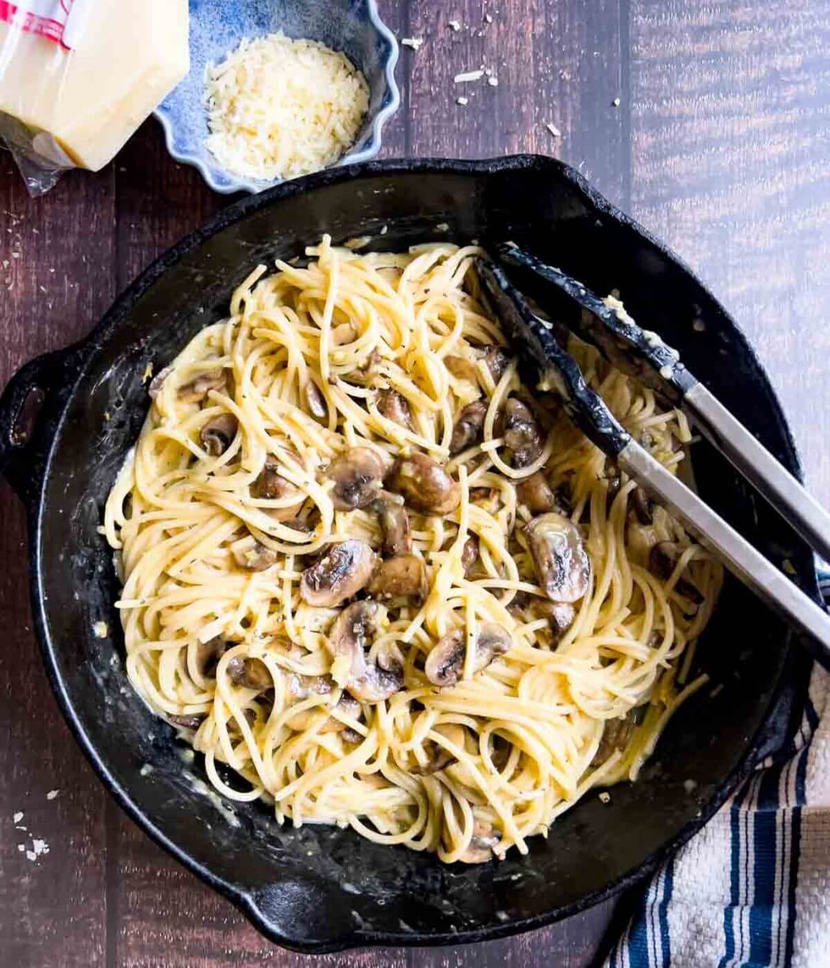 Creamy mushroom carbonara in skillet