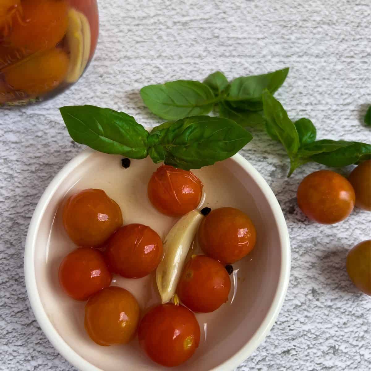 Easy Pickled Cherry Tomatoes