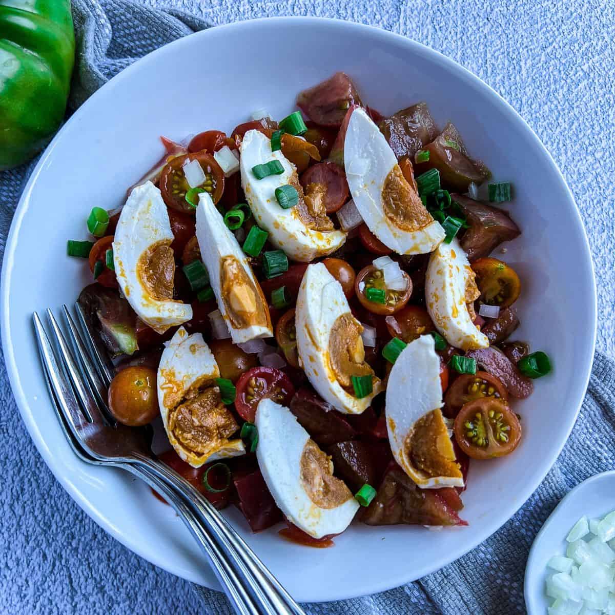 Salted Egg with Tomato Salad