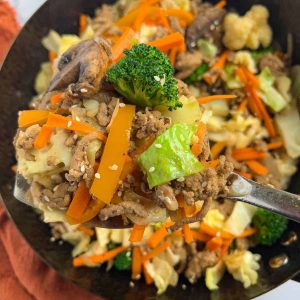 Finish dish of ground turkey asian stir fry.